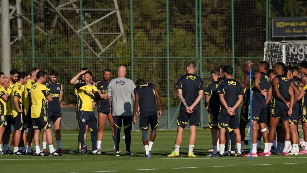 fenerbahcede flas gelisme tedesco onu antalyaspor maci kadrosuna almadi kWU12B1F