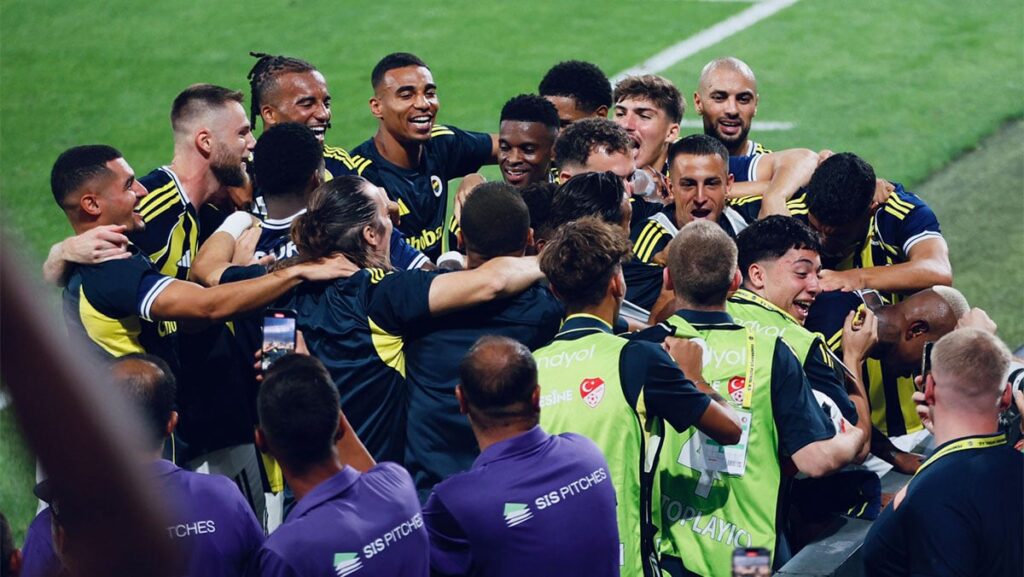 fenerbahceden bir yabanci daha gidiyor rusya yolcusu uNqltKTW