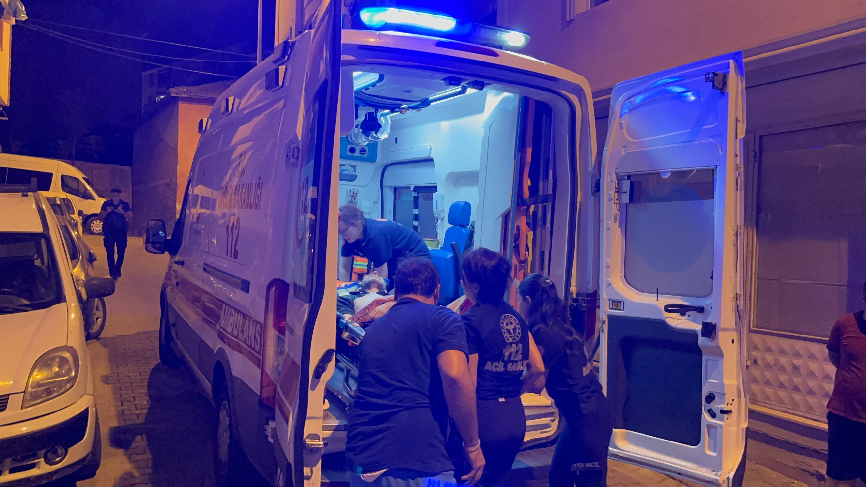 gece yarisi pompali dehset kanlar icinde hastaneye kaldirildi 0 H1XbsYPB