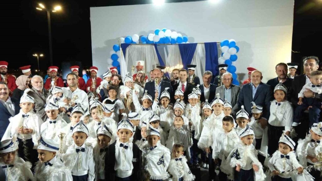 geleneksel toplu sunnet soleni yapildi U5wKCUJ6