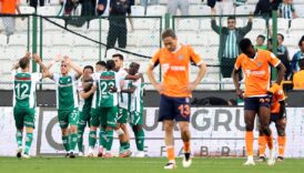 hakem isyanina basaksehir de katildi QVpyVQ4U