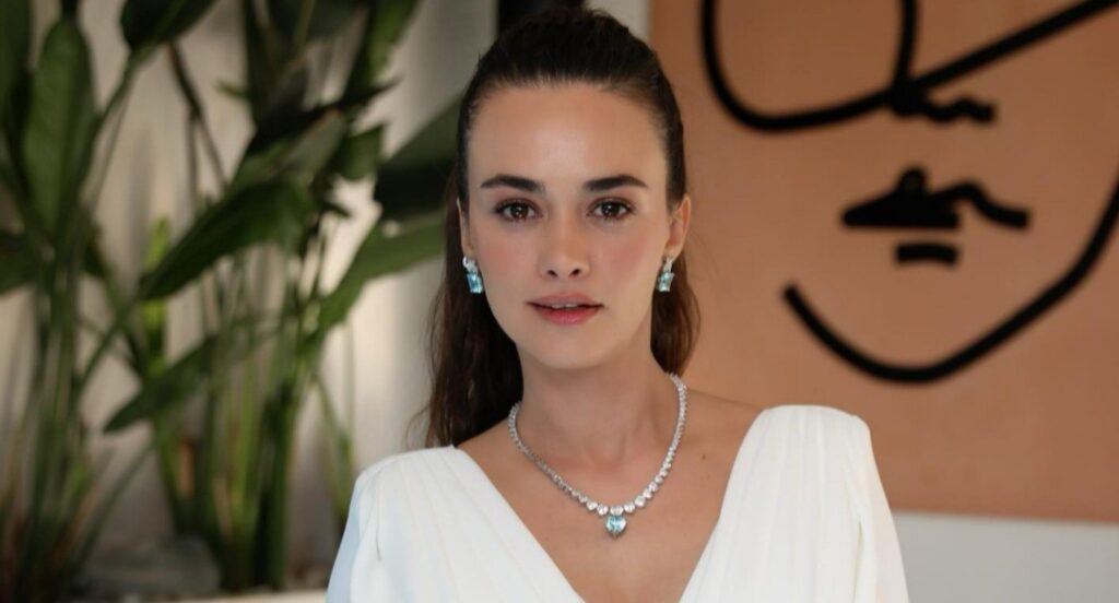 hande soraldan anne ogul pozu zDqeOkL4