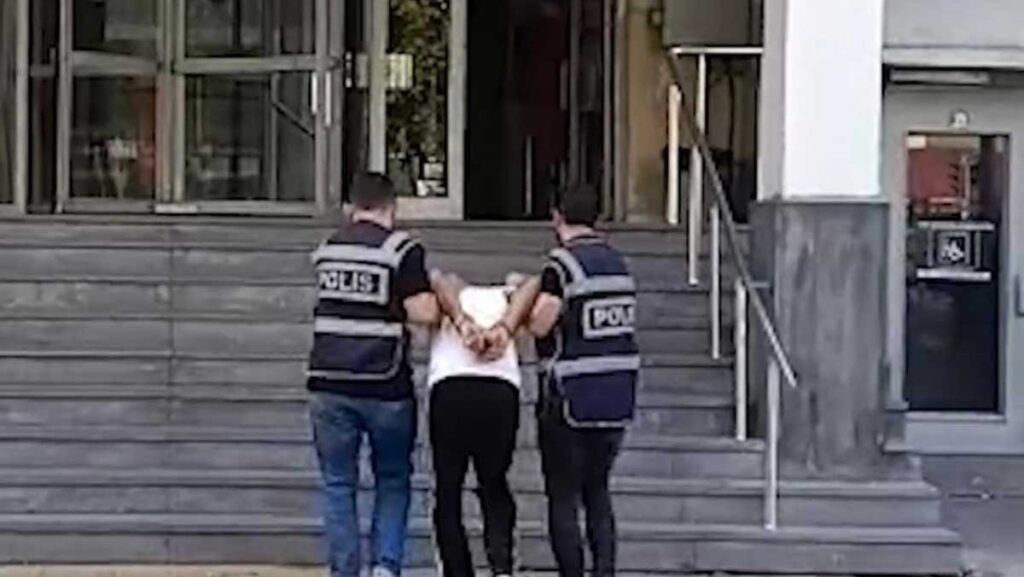 hirsizlik sucundan 13 yil cezasi vardi gWWPOuLf
