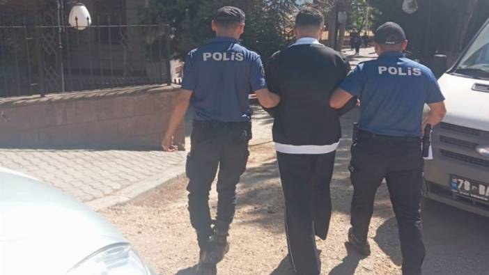 hukumlu sehir hastanesinden kacti polis pesini birakmadi 2 iSHpHRdc