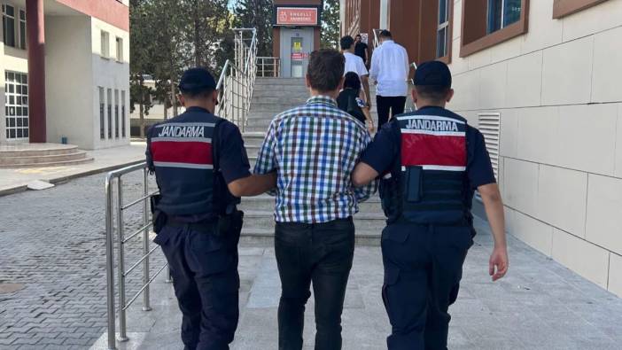 hukumlu sehir hastanesinden kacti polis pesini birakmadi 3 C61pRFY1