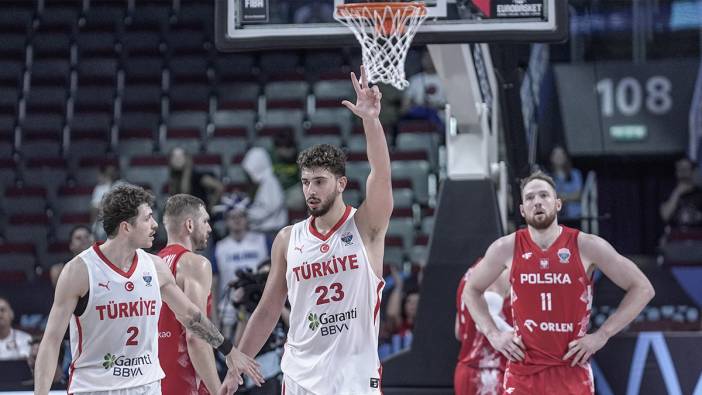 iletisim baskani duran a milli erkek basketbol takimini kutladi 0 SfRp977E