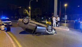 isikta bekleyen araca carpip takla atti Pm1ublJh