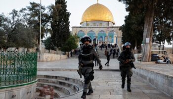 israil ordusu dogu kudus ve bati seriadaki kasabalara baskinlar duzenledi WyWSafKJ