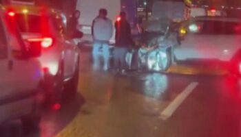 istanbulda 17 aracin karistigi zincirleme kaza JIn1IyZT