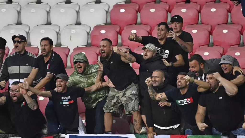 italyanlar da zulme sessiz kalmadi futbol macinda israile sok protesto yRYtPpYO