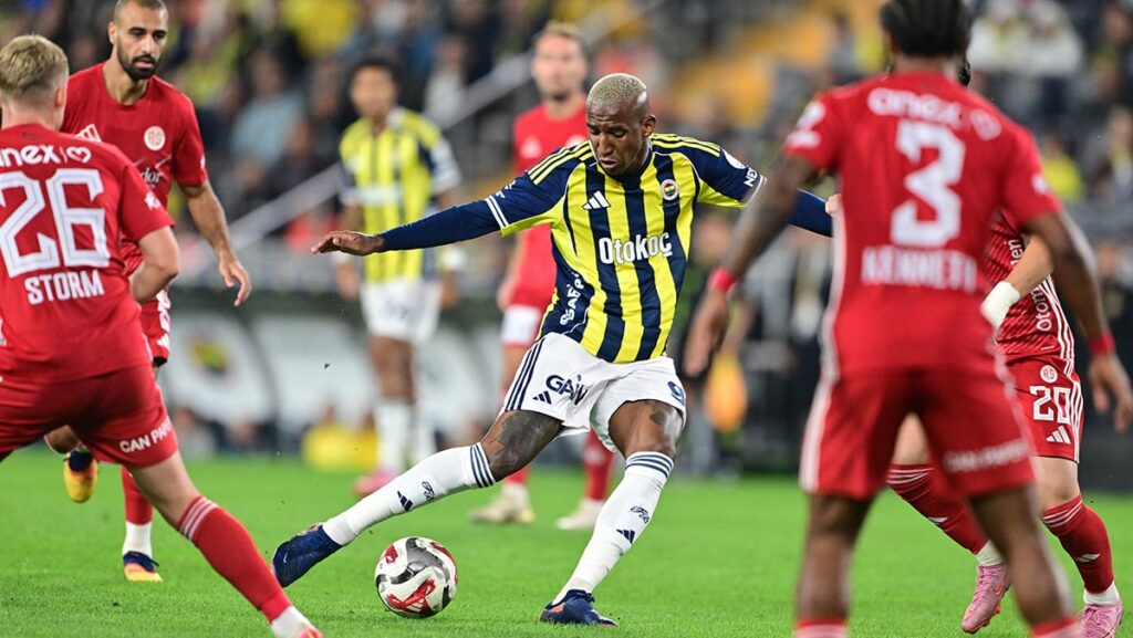 kadikoyde fenerbahceden sadettin sarana 3 puanla merhaba MdL1ZTva