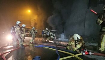 kagithanede 5 katli bina alevlere teslim oldu yfIMEA3d