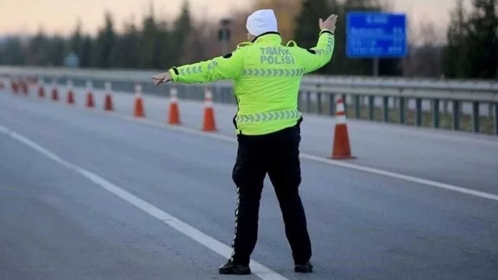 kara yollari ile ilgili resmi aciklama geldi iste dikkat edilmesi gereken yollar 8 eylul wz8qksl3