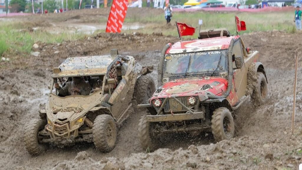 karadeniz off road kupasi 4 ayak fatsa yarislari ilgiyle izlendi CPALgqag