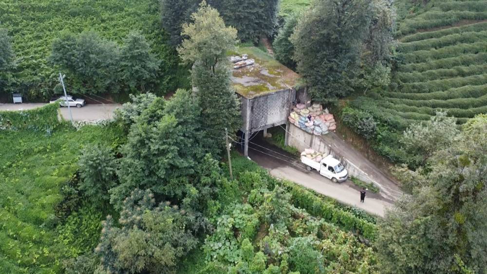 karadenizin pratik zekasinda son harika kamyonlar durmadan cayi alip gidiyor 0 43MEzAQA