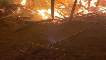 kastamonuda iki katli ev ve ahir alevlere teslim oldu MWlmFlOZ