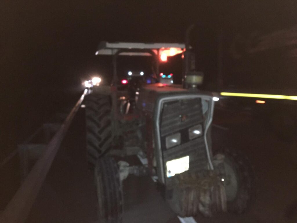 kastamonuda otomobil kum yuklu traktore carpti1 olu 5 yarali lZiAsxbn