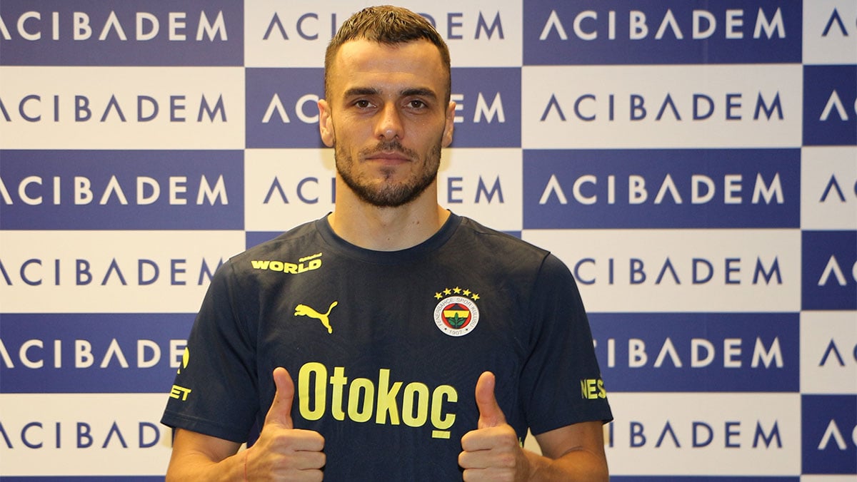 kimse bunu beklemiyordu fenerbahceden eski futbolcusuna teklif 0 XbzTb78B