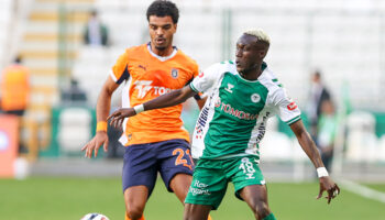 konyali yuru 10 kisiyle basaksehiri gectiler Ltm236Xe