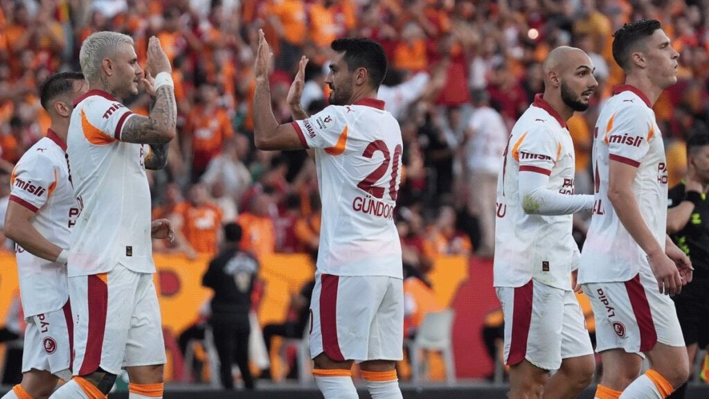lider 7de 7 icin sahaya cikiyor iste alanyaspor galatasaray macinin muhtemel ilk 11leri De4EHb6f