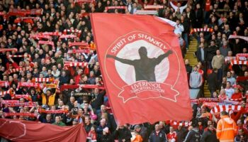 liverpool taraftarlari galatasaray maci icin isyan etti ekl7TFCW