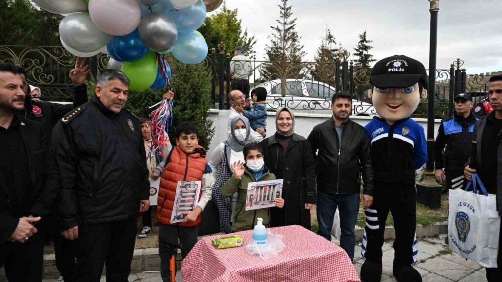 losemiyi atlatan talha sirac polis agabeyleriyle balon ucurdu XYPuOMDK