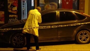 malatyada kafeye silahli saldiri 2 yarali KTN7aEBn