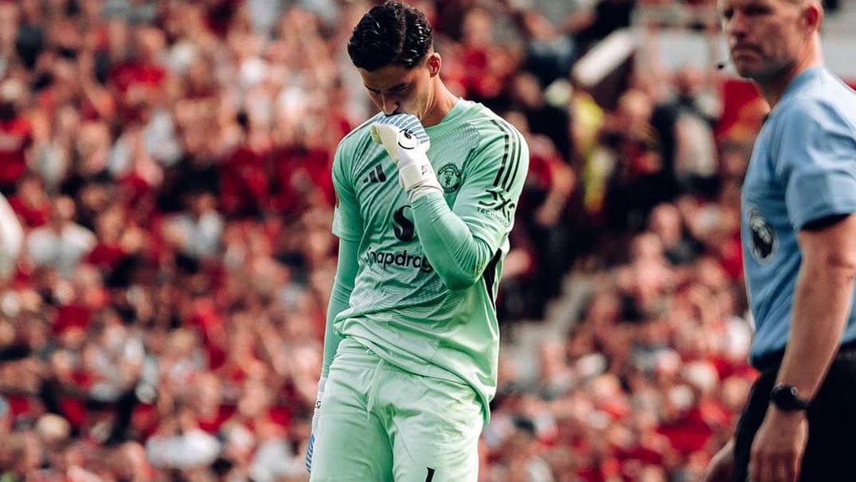 manchester uniteda bir cicekle bahar gelmedi altay bayindira flas elestiri 2 M1QdQ2UG