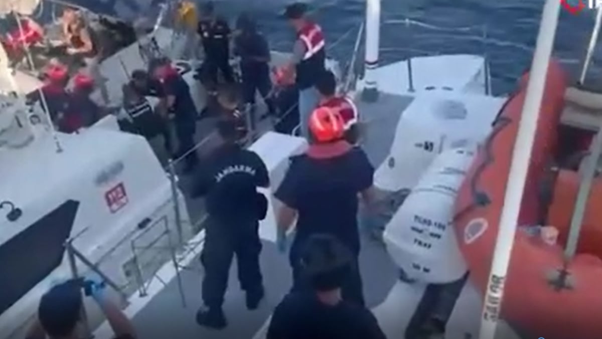 mavi vatanda zehir tacirlerine darbe denizde film gibi operasyon 2 Hla6AbPi