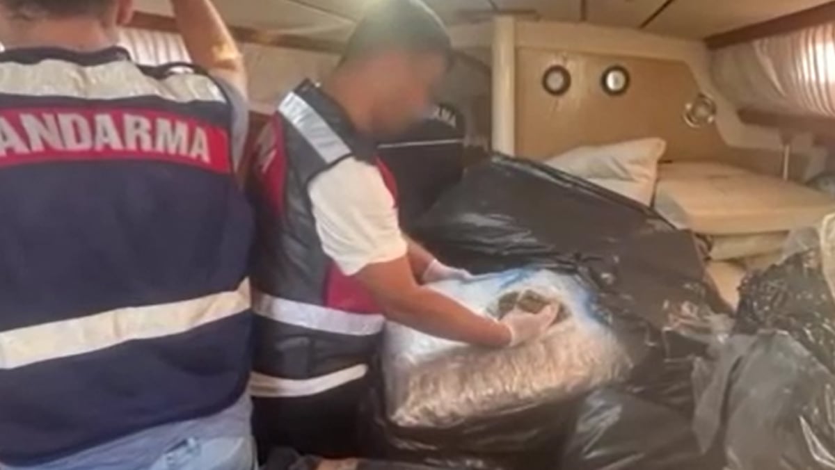 mavi vatanda zehir tacirlerine darbe denizde film gibi operasyon 4 OJ3zrZlr