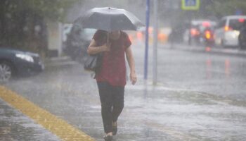 meteoroloji o bolgeyi isaret etti sakir sakir yagacak disari cikarken iki kez dusunun S8b8UzgT