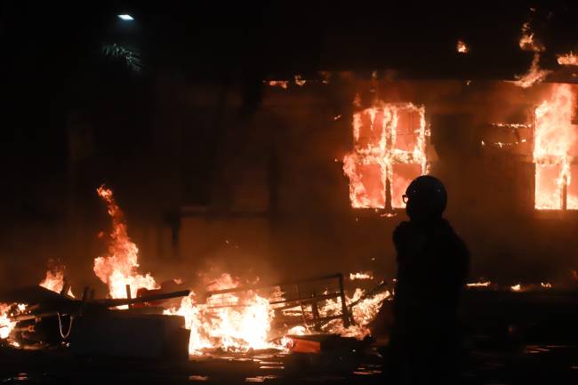 milletvekillerine verilen ayricaliklar sokakta protesto edildi 2 h6O6Muhh