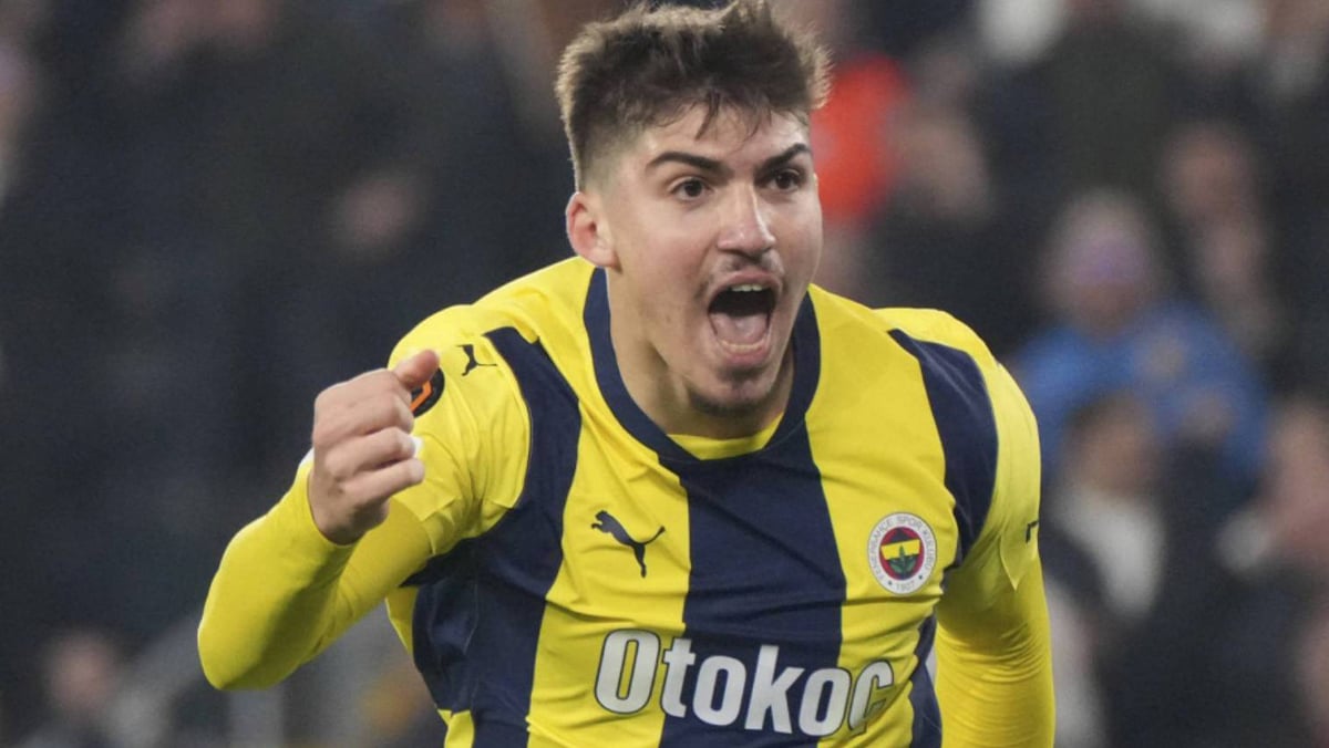 milli futbolcu resmen arabistanda 0