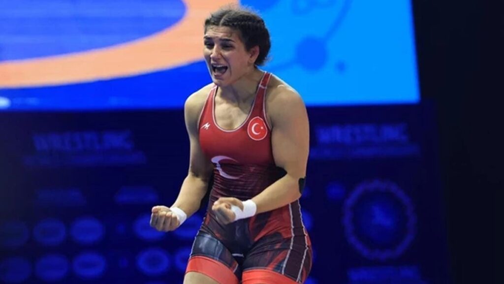 nesrin bastan dunya gures sampiyonasinda gumus madalya JMK6X647