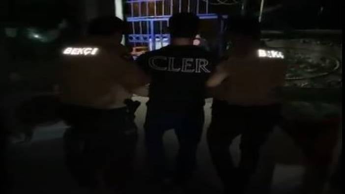 okulda ciplak dolasan bekciye sorusturma 0