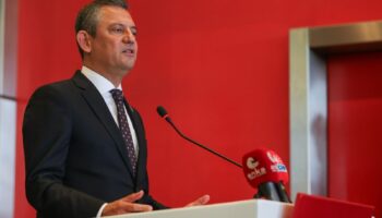 ozgur ozelden sert cikis ey erdogan sandik gelecek sen gideceksin GD3D9dse