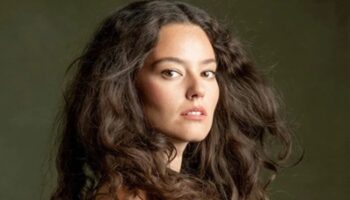 pelin akil bosanmasinin ardindan sessizligini bozdu ilk kez acikladi 2UCa2L42