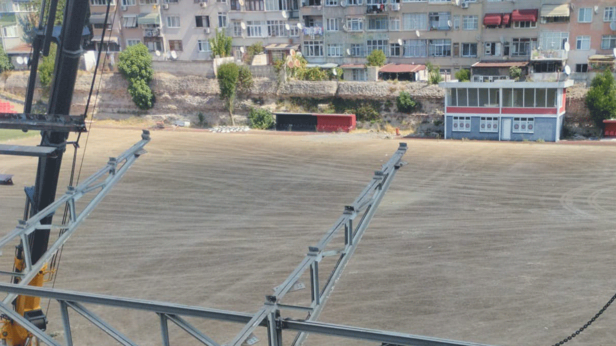 recep tayyip erdogan da burada top kosturmustu turk futbolunun tarihi stadyumu yikiliyor 3 k2HOgAd5
