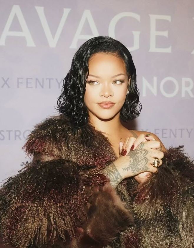 rihanna ucuncu kez anne oldu ilk kare paylasildi rocki irish mayers ismi herkesi sasirtti hgwGOUfh