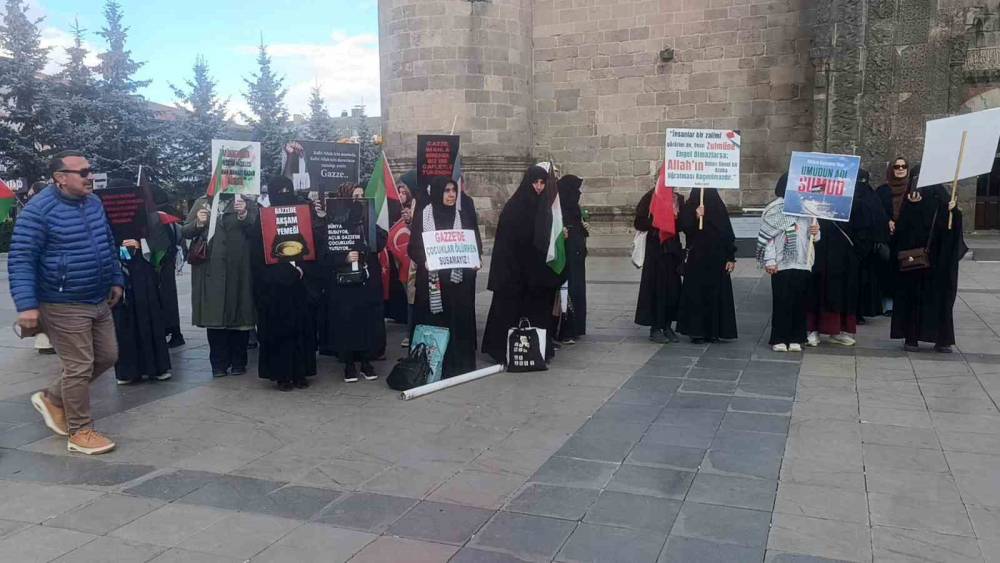 saglik calisanlari gazze icin yurus duzenledi 4 iHD8N2HZ