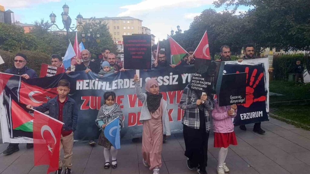 saglik calisanlari gazze icin yurus duzenledi kBch63gw