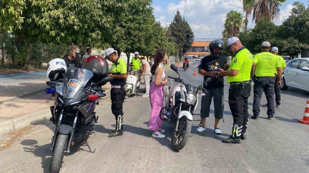 sasirtan rakamlar 1 bucuk saatte 456 bin tl ceza kesildi 9VbUBBS9