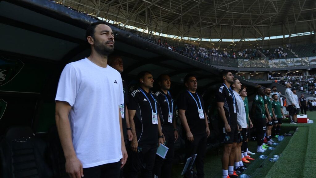 selcuk inanin yuzu gulmuyor kocaelispor yine 3 puana ulasamadi iwKzHwiU