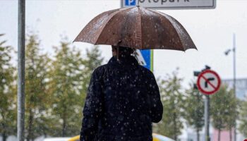 semsiyeleri hazirlayin kuvvetli ruzgar ve saganak geliyor meteoroloji uyardi ePTN76Ud