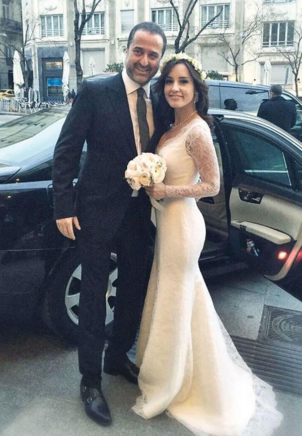 seyda coskunun yeni aski besiktasin eski baskani cikti gozlerden uzakta sessiz sedasiz ask 4 H2SsXkvb
