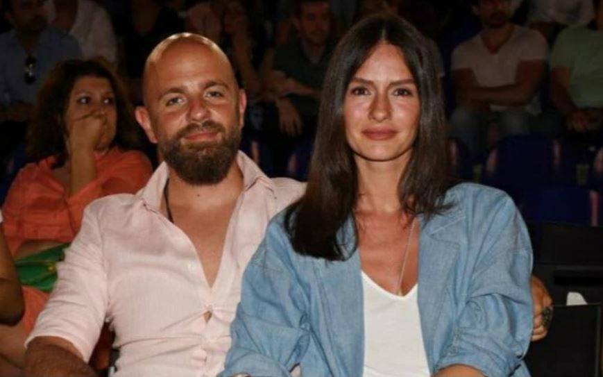 Sosyetenin gözde çifti boşandı: Yasemin Özilhan’dan ‘İhanet’ açıklaması! Magazin dünyası şokta 26 sosyetenin gozde cifti bosandi yasemin ozilhandan ihanet aciklamasi magazin dunyasi sokta 25 lIIdfVrA