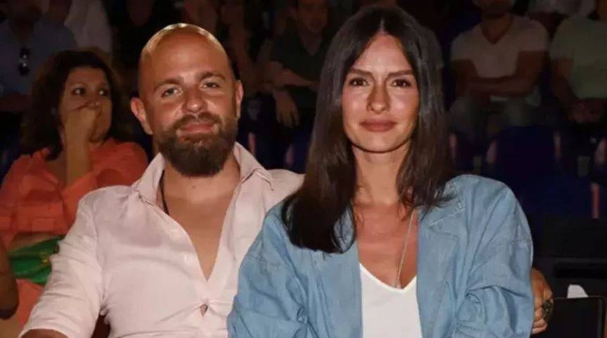 Sosyetenin gözde çifti boşandı: Yasemin Özilhan’dan ‘İhanet’ açıklaması! Magazin dünyası şokta 46 sosyetenin gozde cifti bosandi yasemin ozilhandan ihanet aciklamasi magazin dunyasi sokta 45 mpNYwHbU