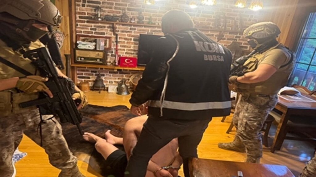 suc orgutu liderinden bir garip savunma l5cqsJuL