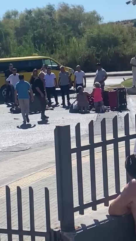 taksicinin hatasi kazayi getirdi yaralilar var 0 VrfXnlVd