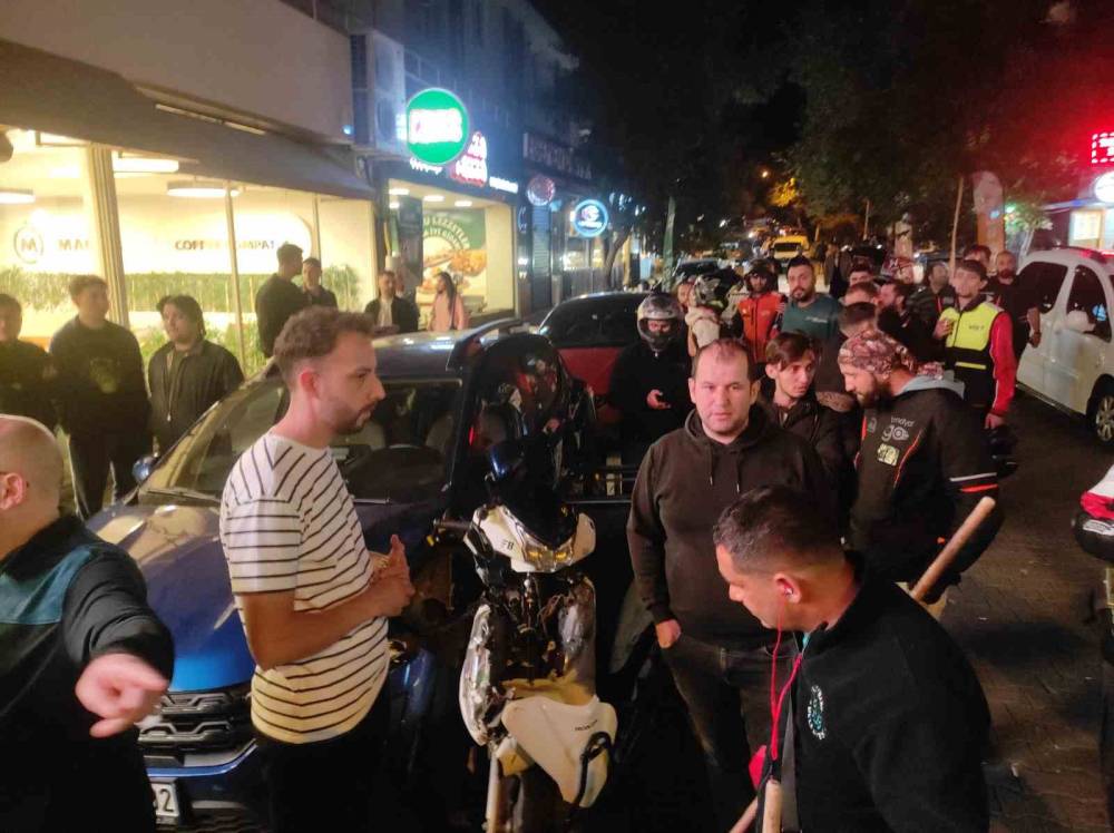 tekirdagda zincirleme kaza 2 kisi yaralandi 2 OtfD6ggS